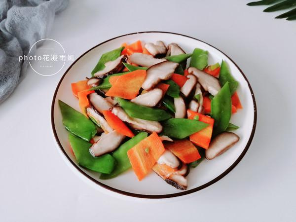 香菇炒荷蘭豆的做法-家常味炒菜譜-易網健康養生網 香菇炒荷蘭豆的做法-家常味炒菜譜