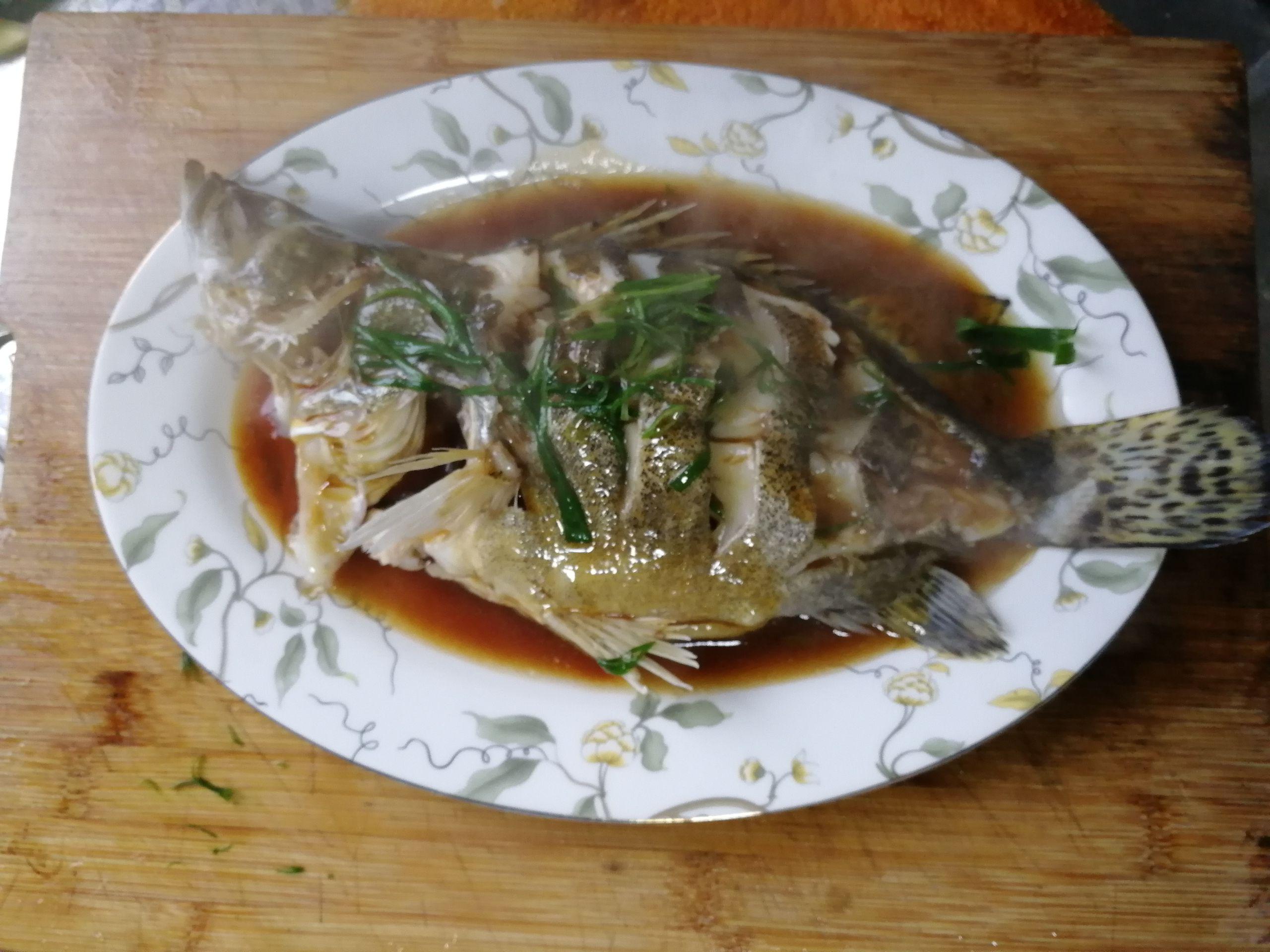 清蒸鱖魚的做法-咸鮮味蒸菜譜