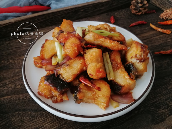 麻辣魚塊的做法-麻辣味炸菜譜