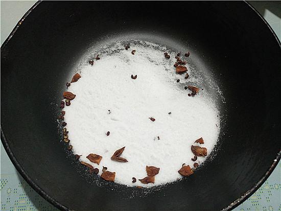 香辣鹵牛肉的做法-香辣味鹵菜譜