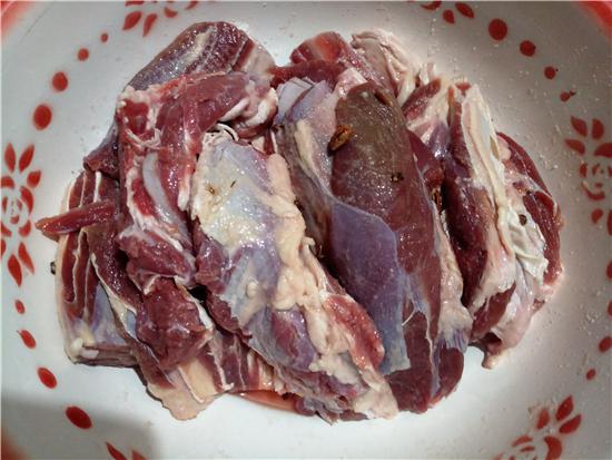 香辣鹵牛肉的做法-香辣味鹵菜譜