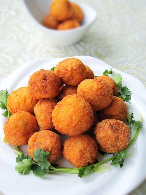 豆腐肉丸的做法-家常味炸菜譜