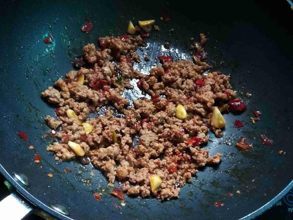 魚香茄子煲的做法-醬香味燒菜譜-易網(wǎng)健康養(yǎng)生網(wǎng) 魚香茄子煲的做法-醬香味燒菜譜