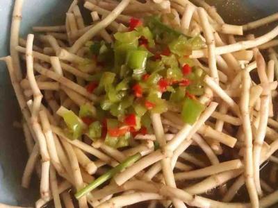 涼拌折耳根的做法-家常味拌菜譜