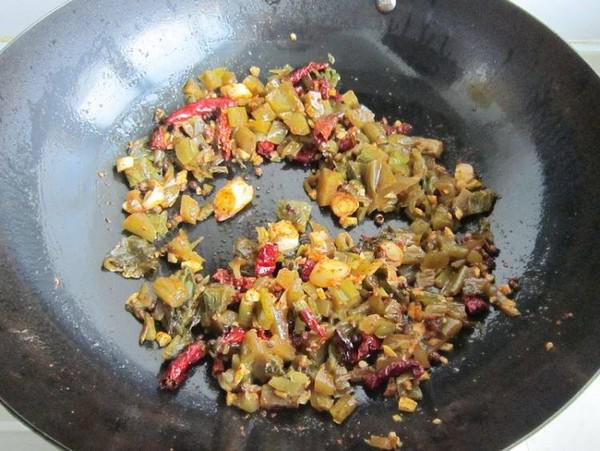 香辣酸菜肉片的做法-香辣味煮菜譜