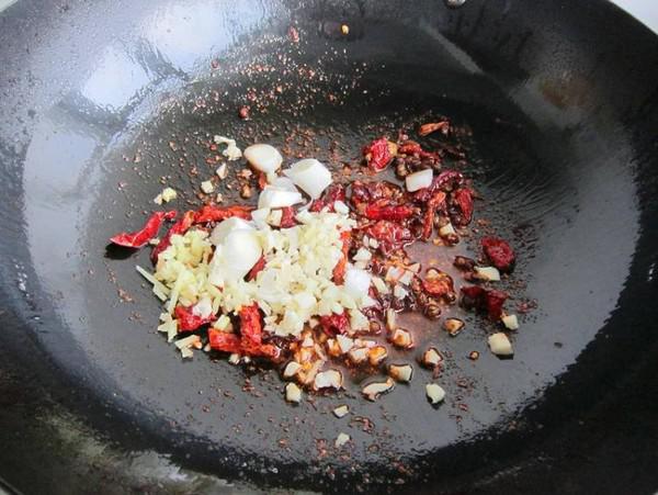 香辣酸菜肉片的做法-香辣味煮菜譜