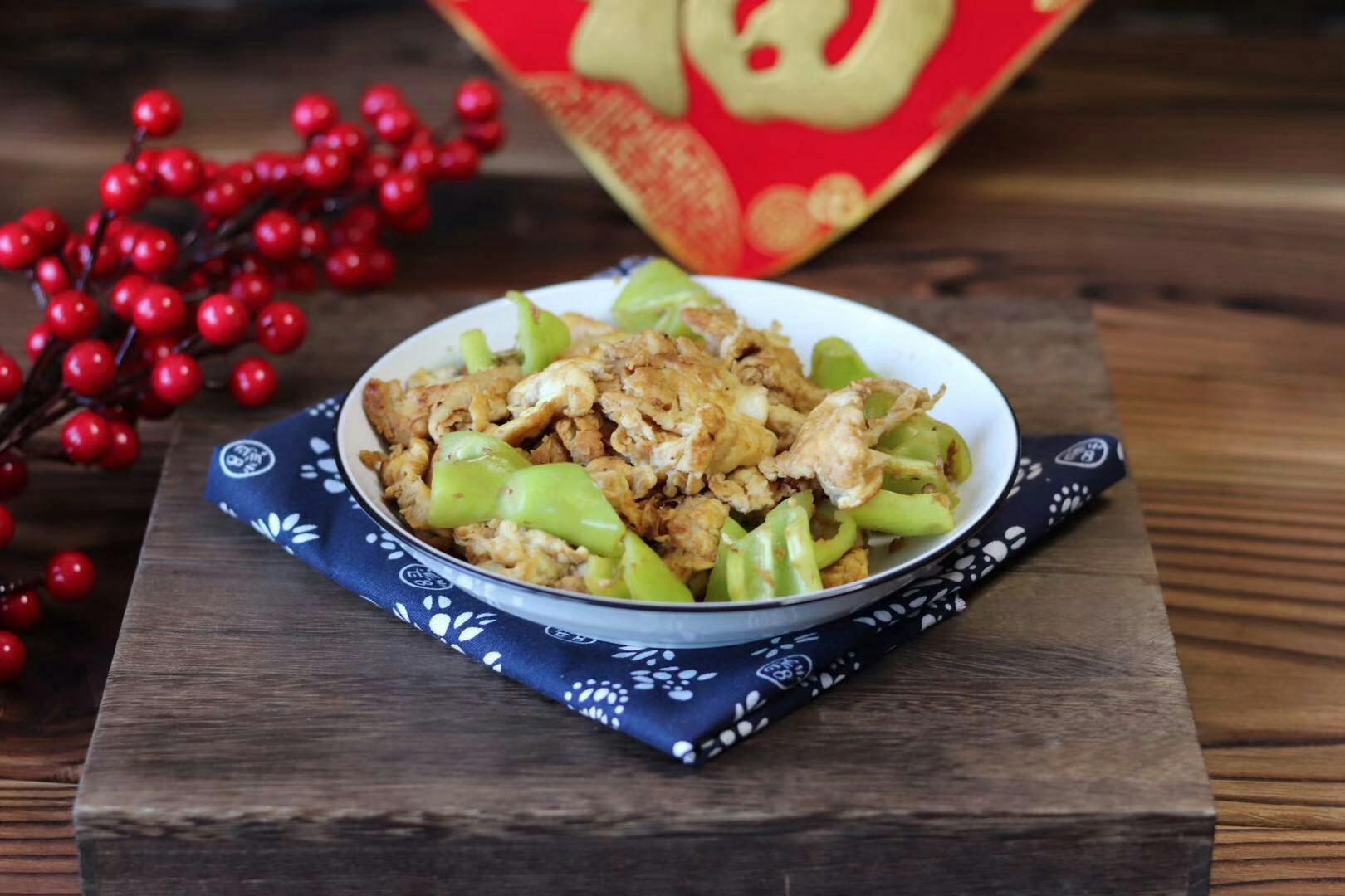 鵝蛋炒尖椒的做法-家常味炒菜譜