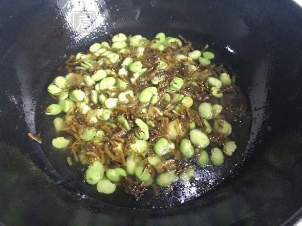 雪菜豆瓣的做法-咸鮮味炒菜譜