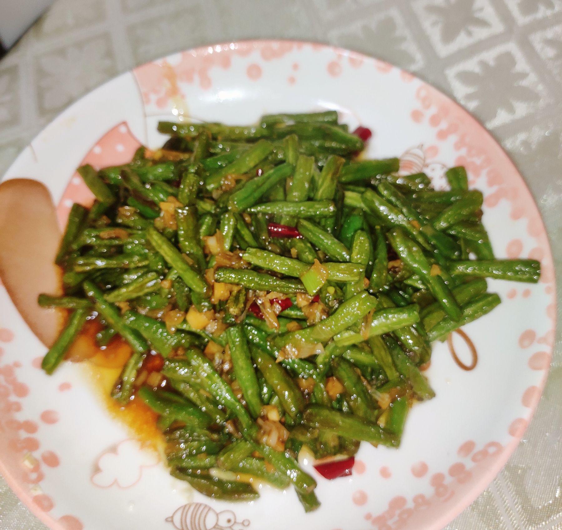 蒜香豇豆的做法-蒜香味燒菜譜