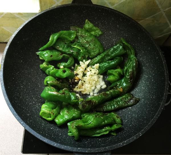 虎皮青椒的做法-酸辣味炒菜譜