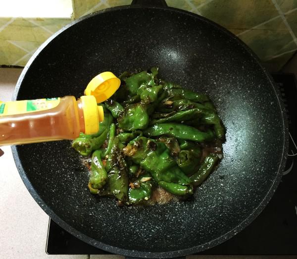 虎皮青椒的做法-酸辣味炒菜譜