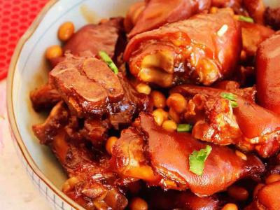 簡單易學的美味紅燒豬蹄的做法-家常味燒菜譜