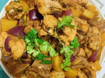 家庭版大盤(pán)雞的做法-咸鮮味燉菜譜