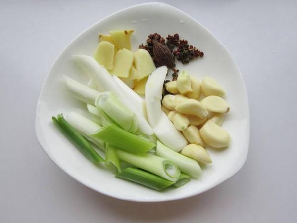 山藥蘆花雞的做法-家常味炒菜譜