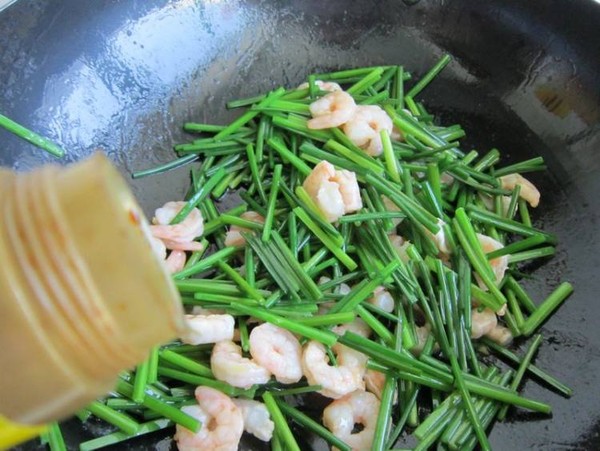 韭苔炒蝦仁的做法-家常味炒菜譜