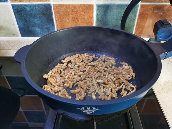 洋蔥炒肉絲的做法-家常味炒菜譜-易網(wǎng)健康養(yǎng)生網(wǎng) 洋蔥炒肉絲的做法-家常味炒菜譜