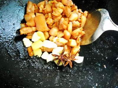 梅菜芋頭紅燒肉的做法-咸鮮味燒菜譜-易網健康養生網 梅菜芋頭紅燒肉的做法-咸鮮味燒菜譜