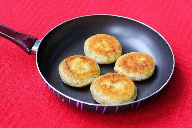 臘肉蘿卜餡餅的做法-家常味煎菜譜