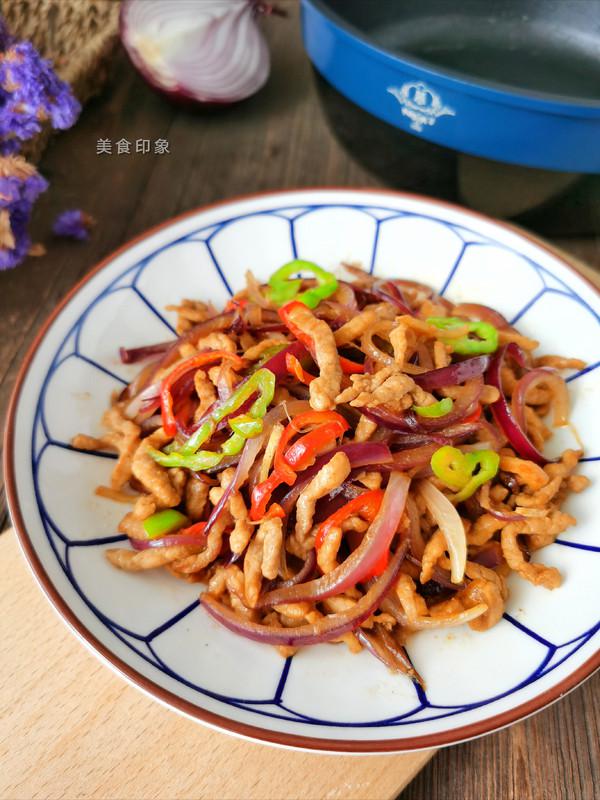 洋蔥炒肉絲的做法-家常味炒菜譜-易網(wǎng)健康養(yǎng)生網(wǎng) 洋蔥炒肉絲的做法-家常味炒菜譜