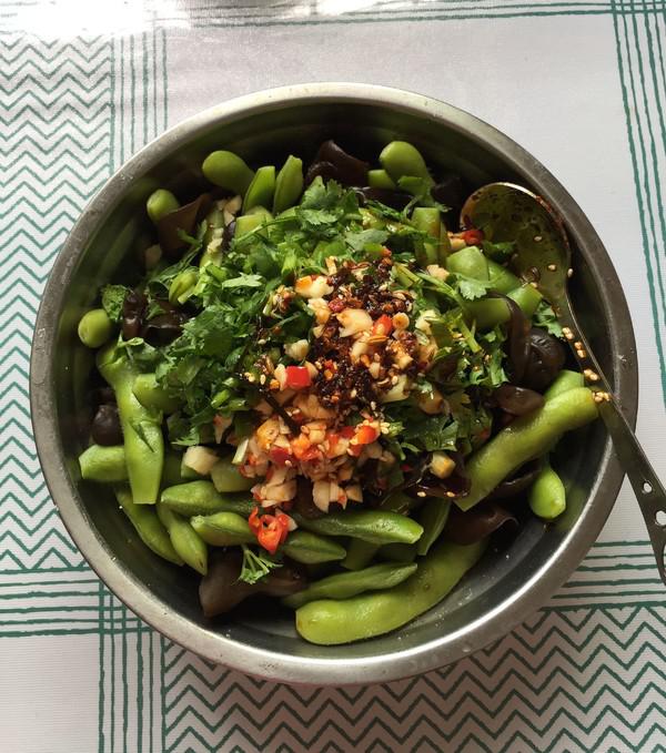 黑木耳拌毛豆的做法-香辣味拌菜譜