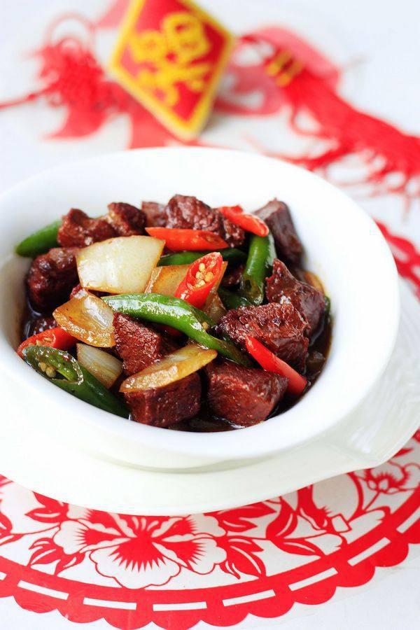 紅燜牛肉的做法-家常味燜菜譜