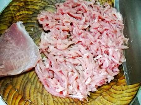 鮮榨菜木耳肉絲的做法-咸鮮味炒菜譜