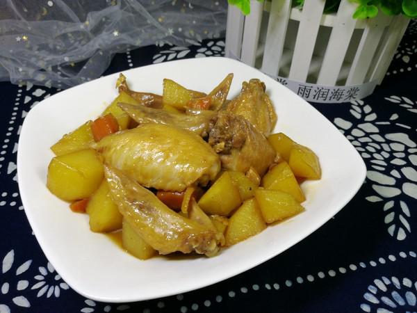 雞翅燉土豆的做法-家常味燉菜譜