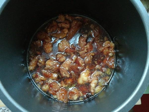 牛筋燉海帶扣的做法-家常味燉菜譜