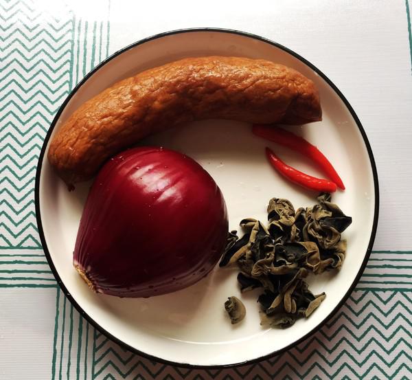 小炒紅腸的做法-家常味炒菜譜