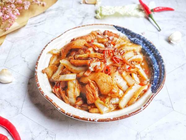 白菜幫炒肉的做法-香辣味炒菜譜-易網健康養生網 白菜幫炒肉的做法-香辣味炒菜譜