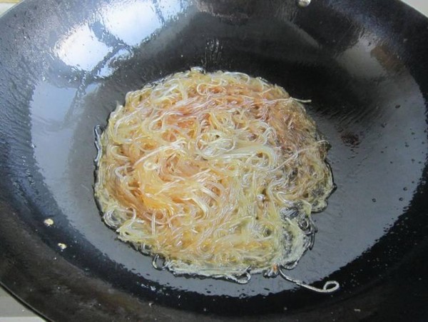 粉絲炒雞蛋的做法-家常味炒菜譜