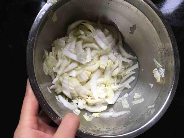 白菜幫炒肉的做法-香辣味炒菜譜-易網健康養生網 白菜幫炒肉的做法-香辣味炒菜譜