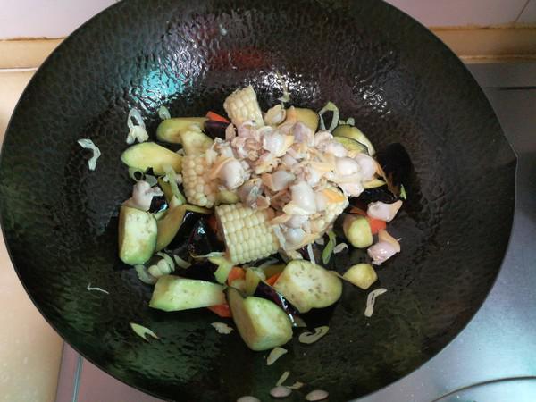 茄子花蜆子燴玉米的做法-家常味燴菜譜