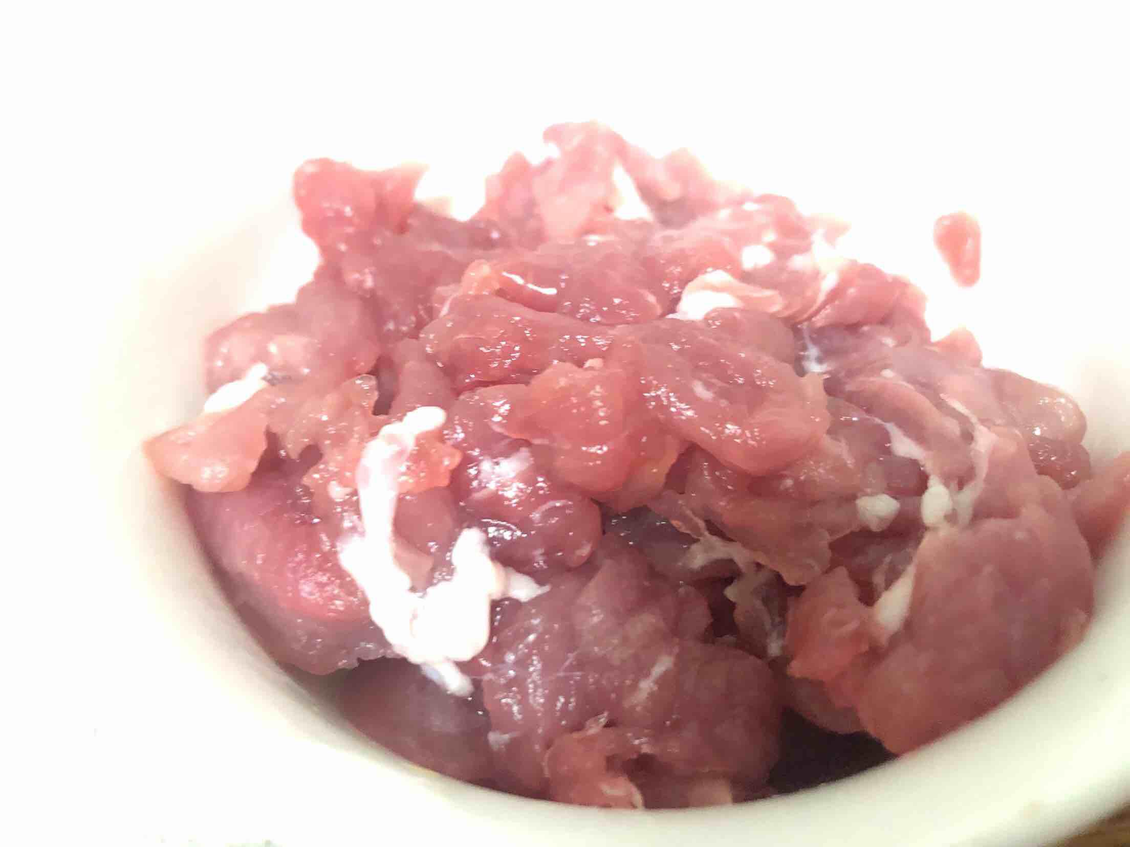 炒芹菜的做法-家常味炒菜譜