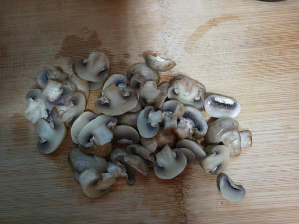 木耳口蘑熘豆腐的做法-家常味熘菜譜