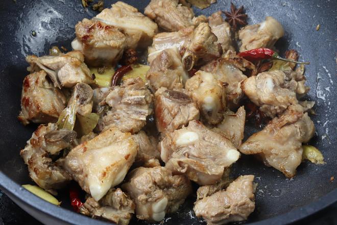 排骨鹵蛋的做法-家常味鹵菜譜