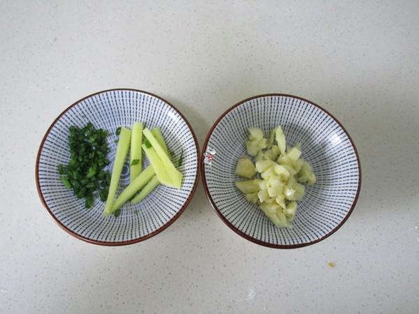 梭子蟹炒年糕的做法-咸鮮味炒菜譜