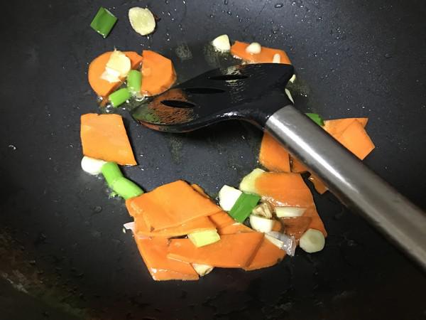 糖醋版溜肉段的做法-酸甜味熘菜譜-易網(wǎng)健康養(yǎng)生網(wǎng) 糖醋版溜肉段的做法-酸甜味熘菜譜