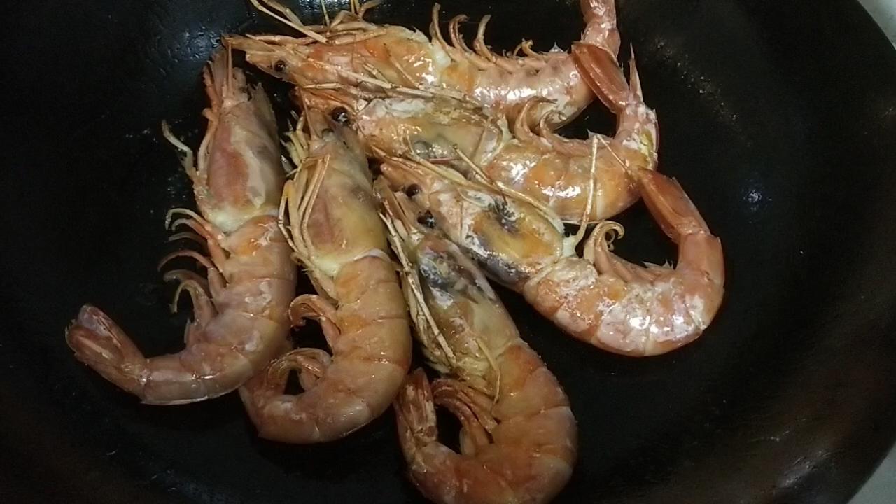 香煎阿根廷紅蝦的做法-咸鮮味煎菜譜