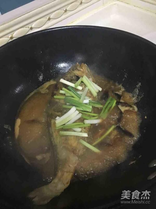 紅燒黃花魚的做法-醬香味燒菜譜