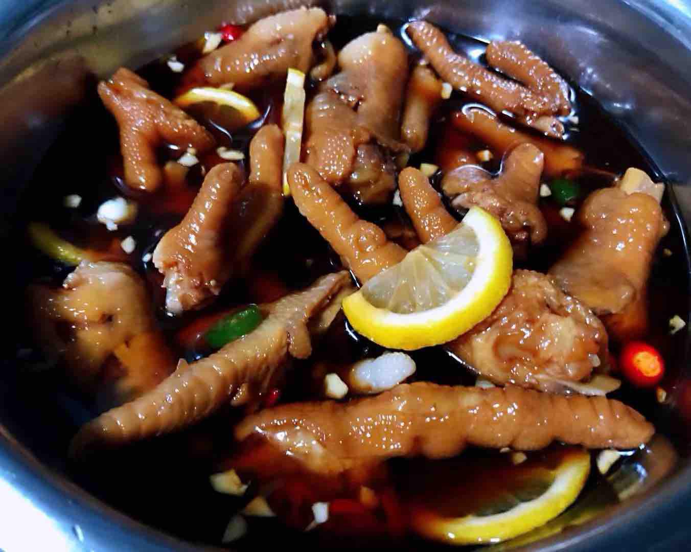 網紅檸檬鳳爪的做法-酸辣味煮菜譜