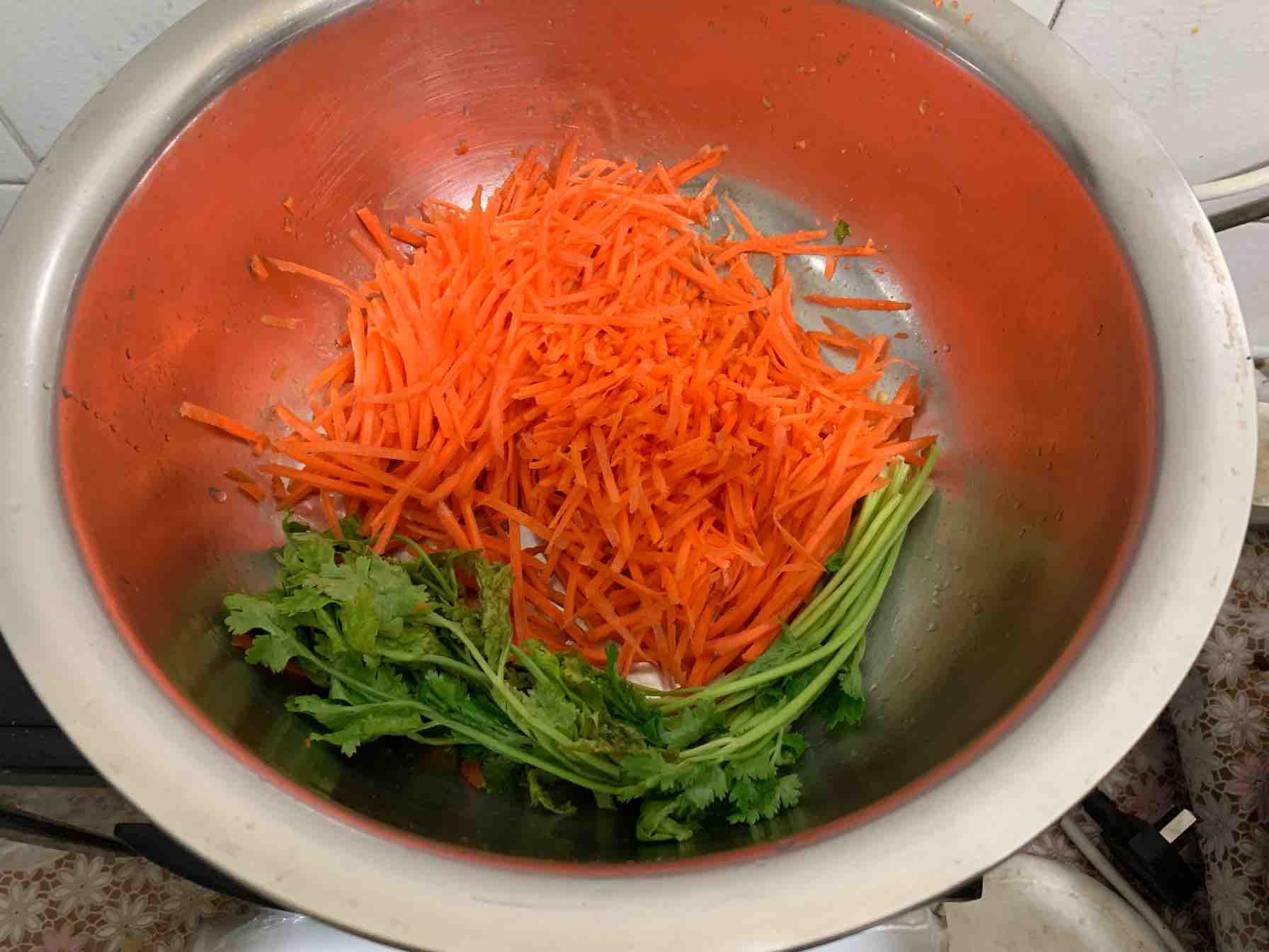 蔬菜丸子的做法-咸鮮味炸菜譜-易網<a href=http://www.logojc.com/ target=_blank class=infotextkey>健康養生</a>網 蔬菜丸子的做法-咸鮮味炸菜譜