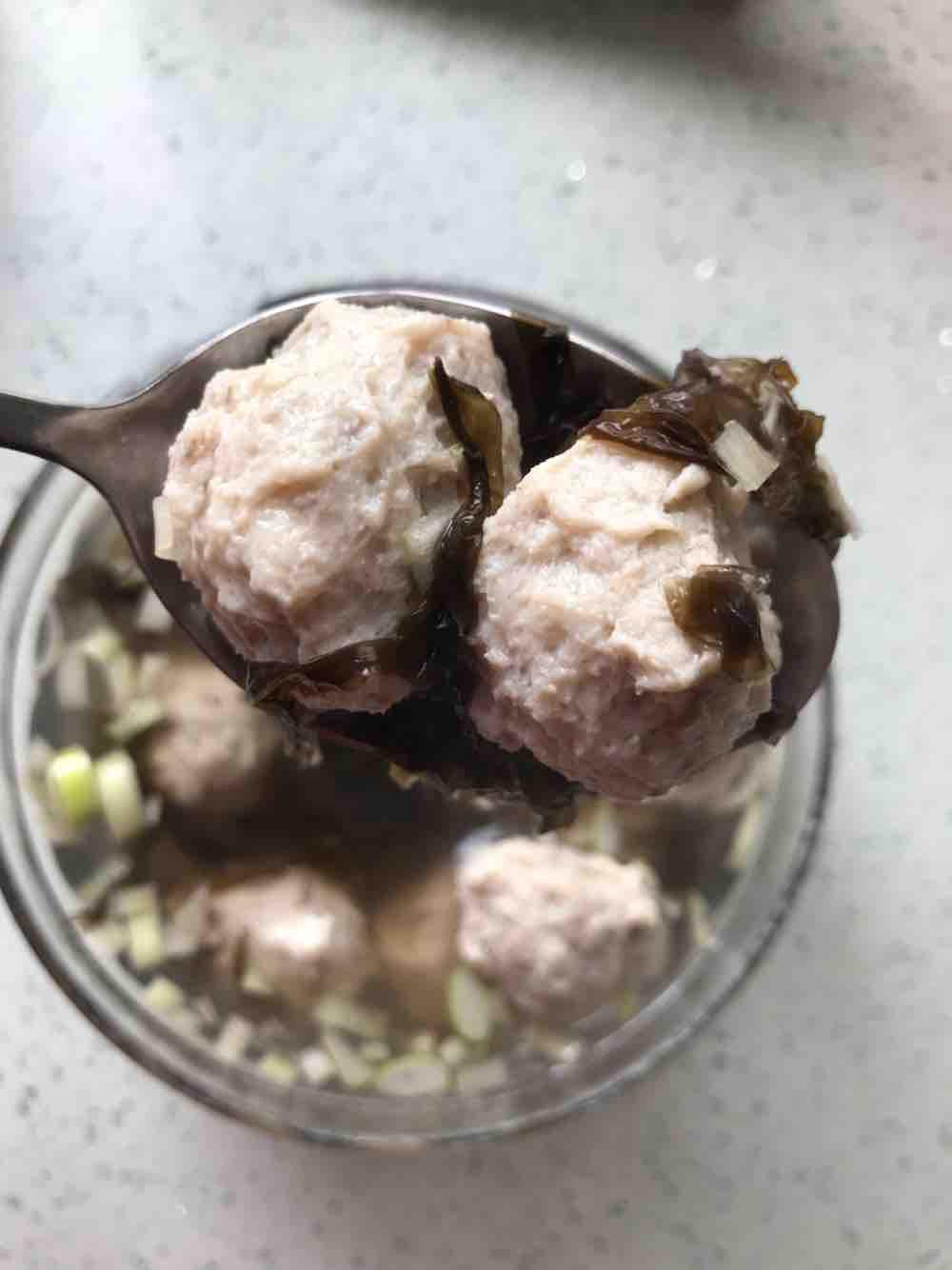 紫菜魚丸湯的做法-咸鮮味汆菜譜