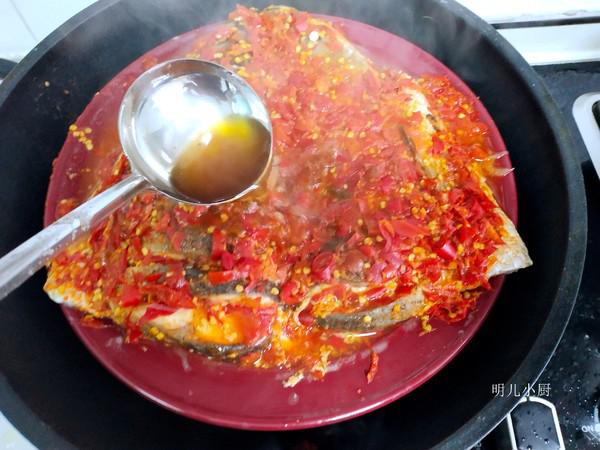 剁椒蒸魚的做法-家常味蒸菜譜