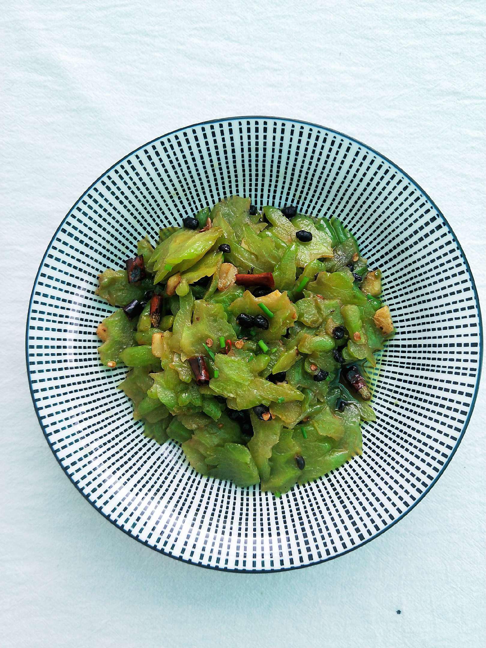 豆豉炒苦瓜的做法-家常味炒菜譜