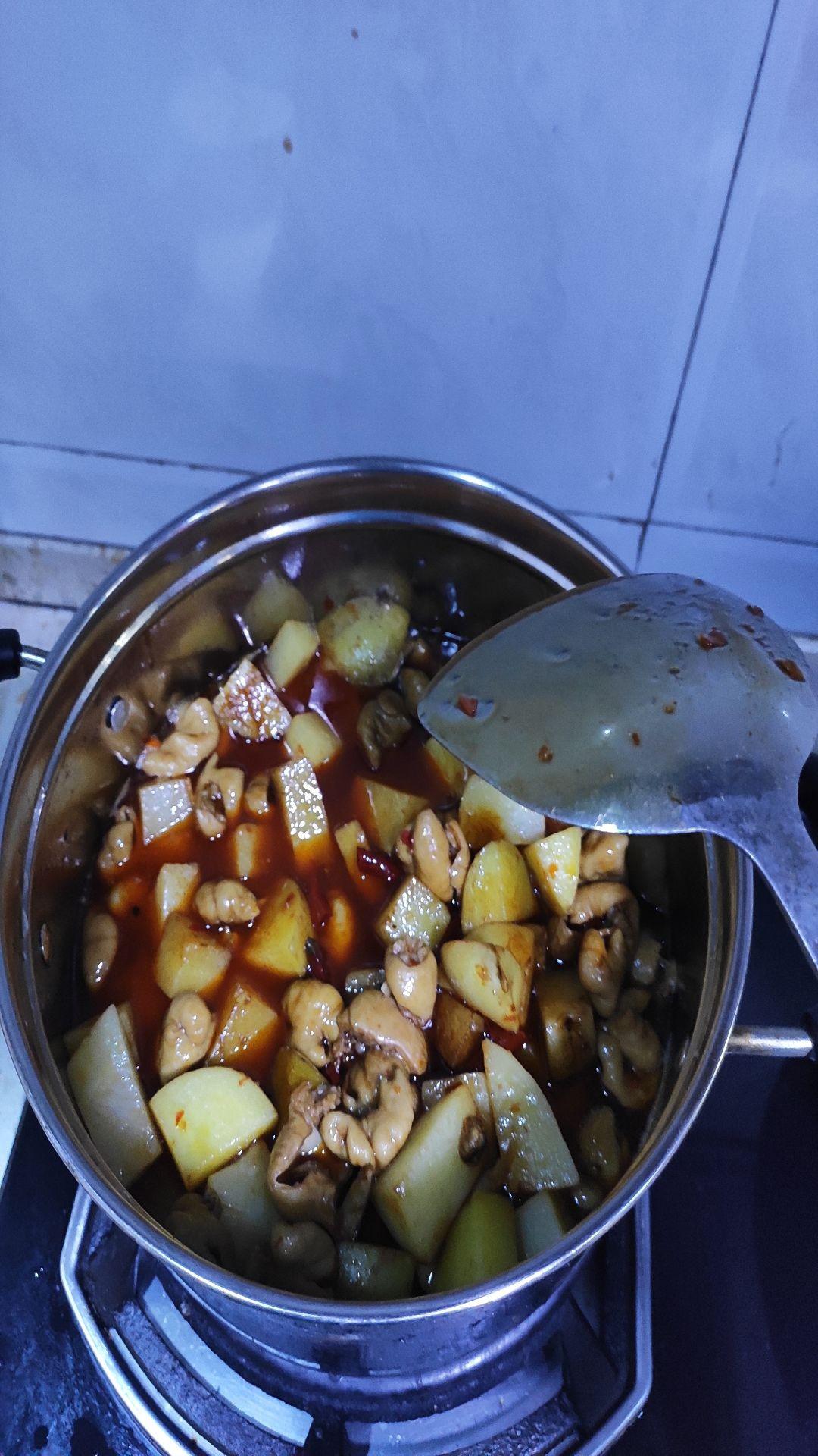 紅燒肥腸的做法-家常味燒菜譜