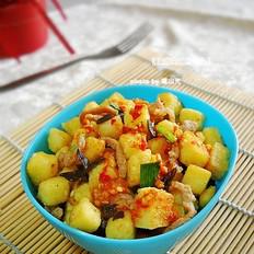 芝麻肉絲饅頭丁的做法-家常味炒菜譜