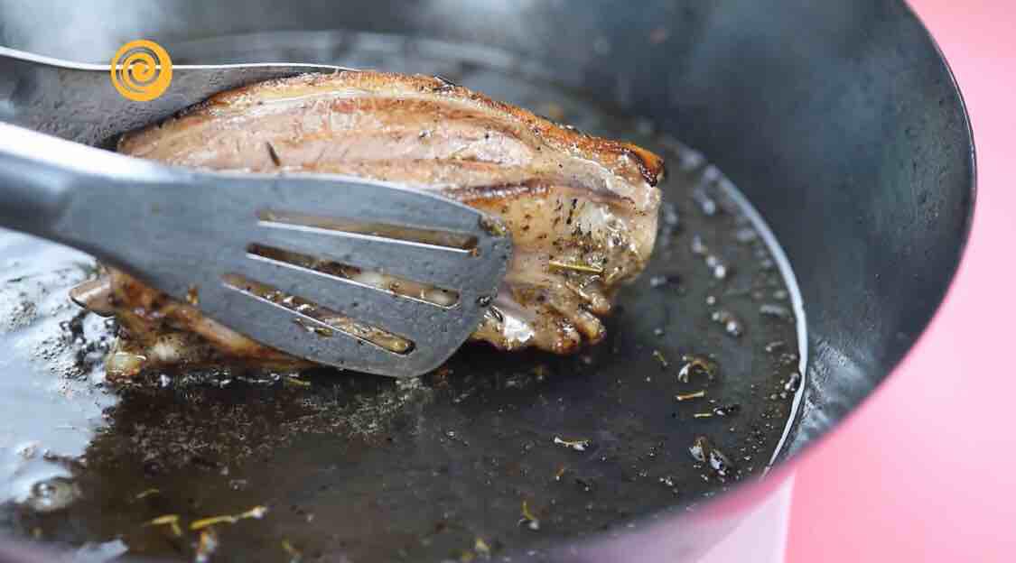 香煎鴨胸的做法-家常味煎菜譜