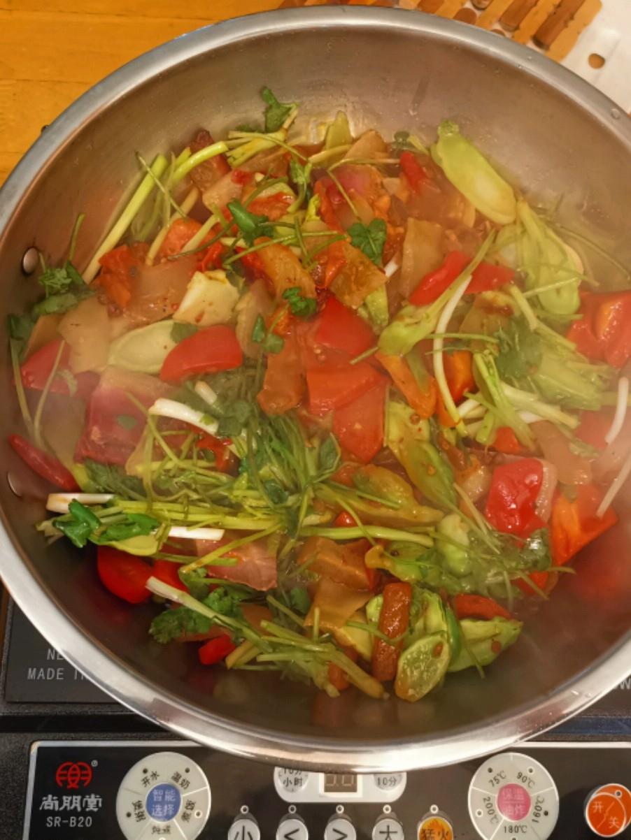 干鍋臘肉兒菜的做法-咸鮮味炒菜譜