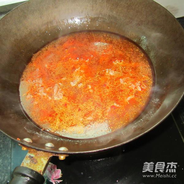 金針菇配牛肉的做法-香辣味煮菜譜